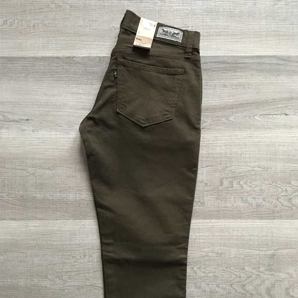 Levi’s Jeans - Picture 4 of 7